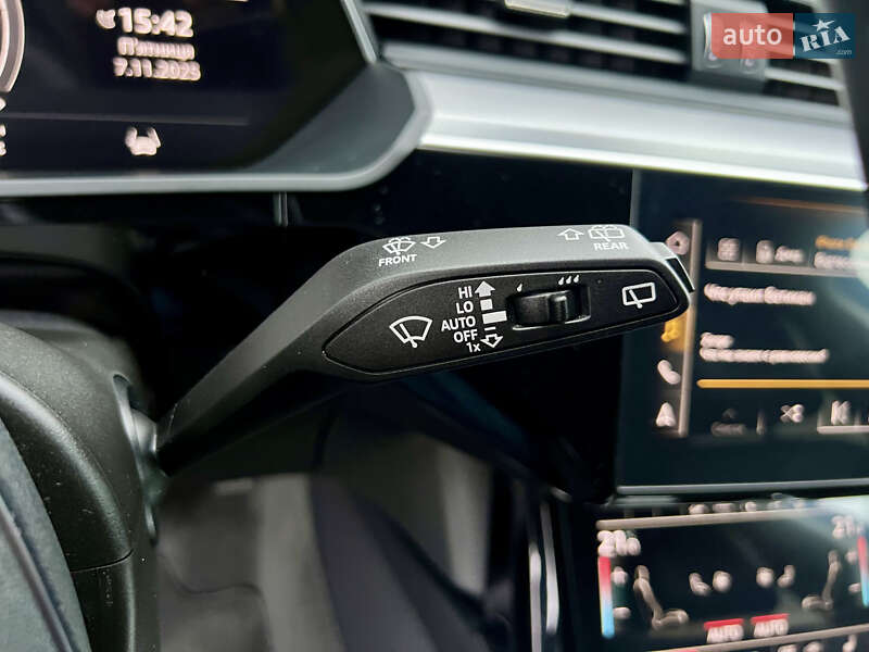 Внедорожник / Кроссовер Audi e-tron 2021 в Киеве фото 27 Внедорожник / Кроссовер Audi e-tron 2021 в Киеве