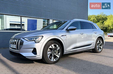 Внедорожник / Кроссовер Audi e-tron 2022 в Ровно