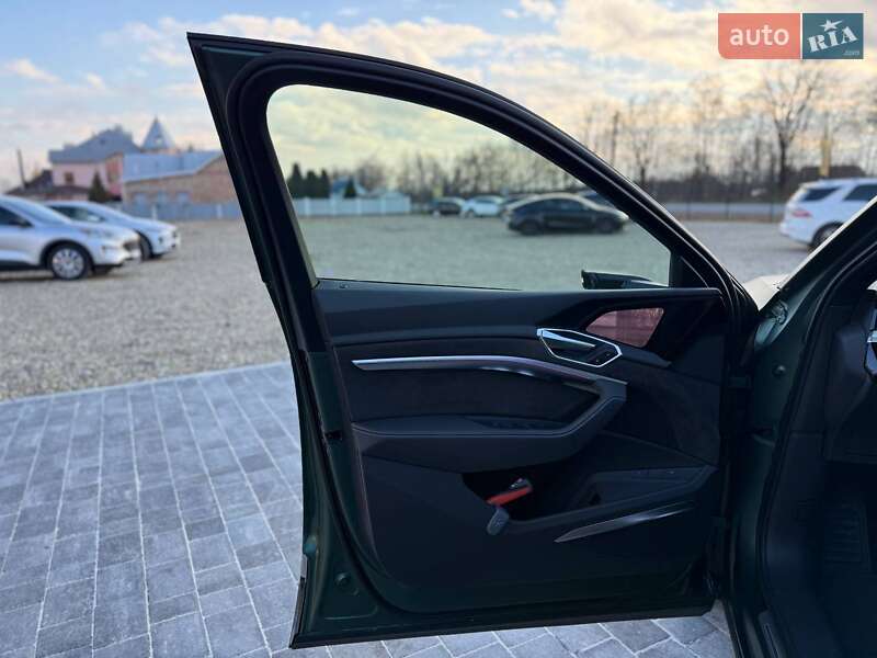 Позашляховик / Кросовер Audi e-tron 2020 в Коломиї