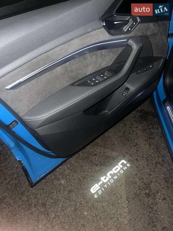 Позашляховик / Кросовер Audi e-tron 2019 в Дніпрі фото 15 Позашляховик / Кросовер Audi e-tron 2019 в Дніпрі