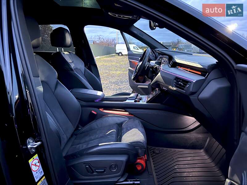 Позашляховик / Кросовер Audi e-tron 2022 в Ковелі