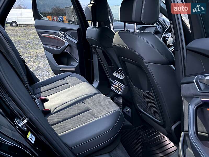 Позашляховик / Кросовер Audi e-tron 2022 в Ковелі