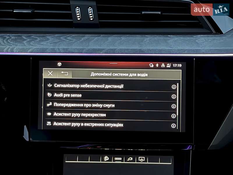 Позашляховик / Кросовер Audi e-tron 2022 в Ковелі