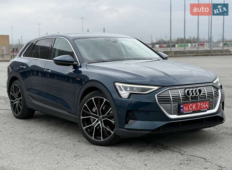 Позашляховик / Кросовер Audi e-tron 2021 в Києві фото 22 Позашляховик / Кросовер Audi e-tron 2021 в Києві
