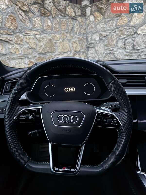 Позашляховик / Кросовер Audi e-tron 2019 в Рівному