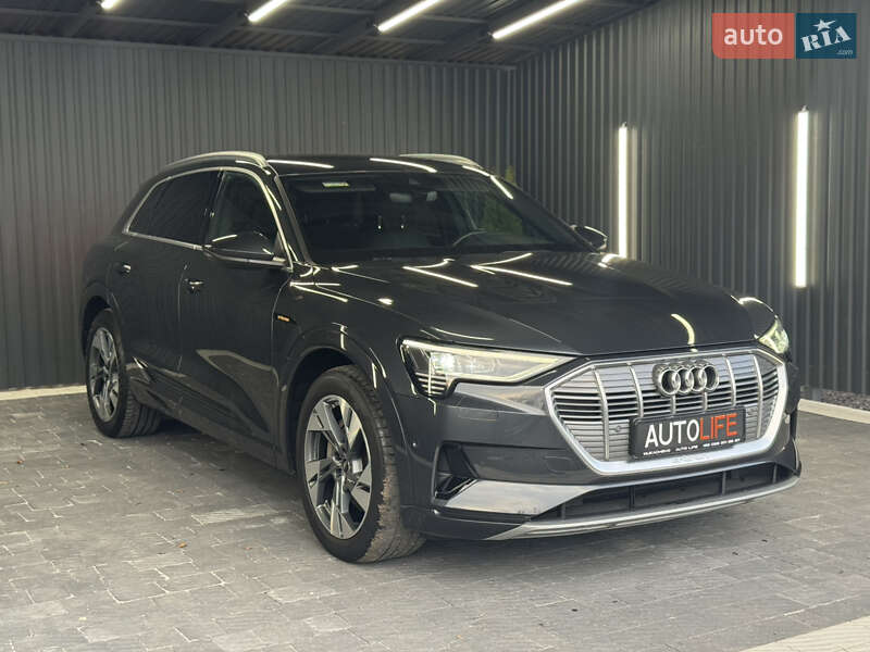 Внедорожник / Кроссовер Audi e-tron 2022 в Мукачево