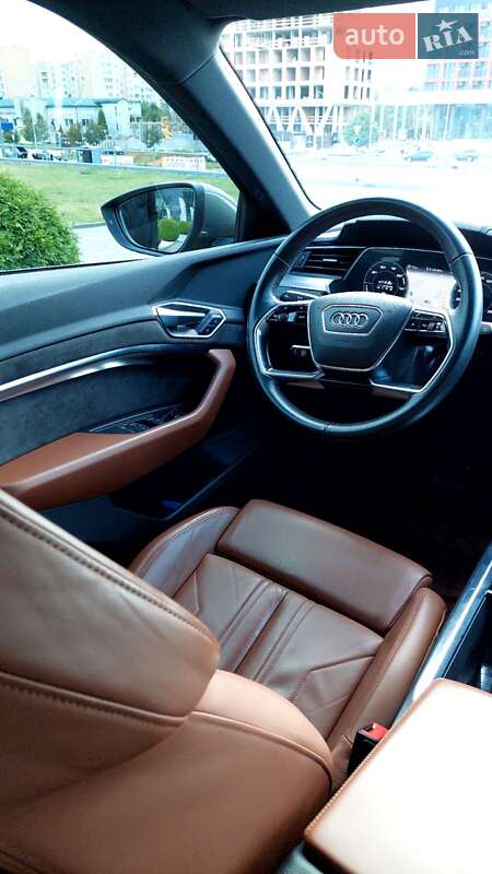 Внедорожник / Кроссовер Audi e-tron 2019 в Львове