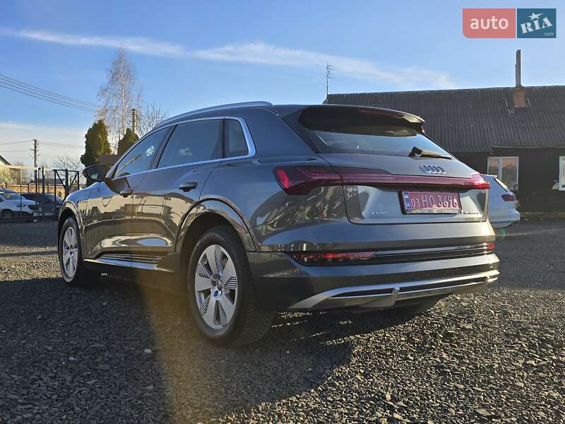 Позашляховик / Кросовер Audi e-tron 2020 в Луцьку