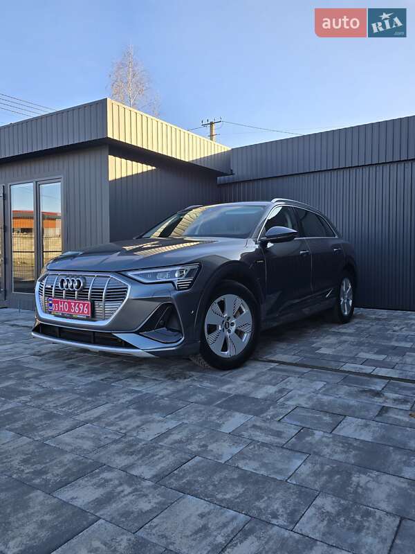 Позашляховик / Кросовер Audi e-tron 2020 в Луцьку