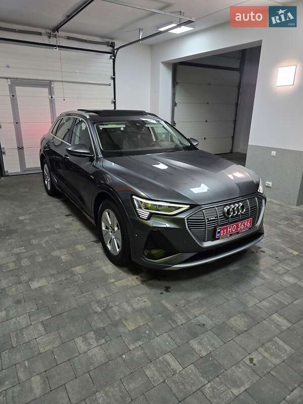 Позашляховик / Кросовер Audi e-tron 2020 в Луцьку