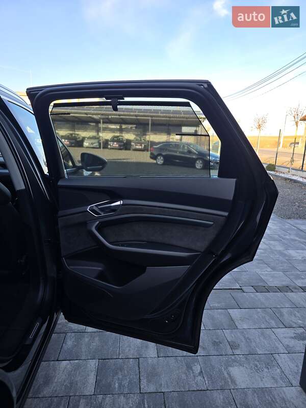 Позашляховик / Кросовер Audi e-tron 2020 в Луцьку