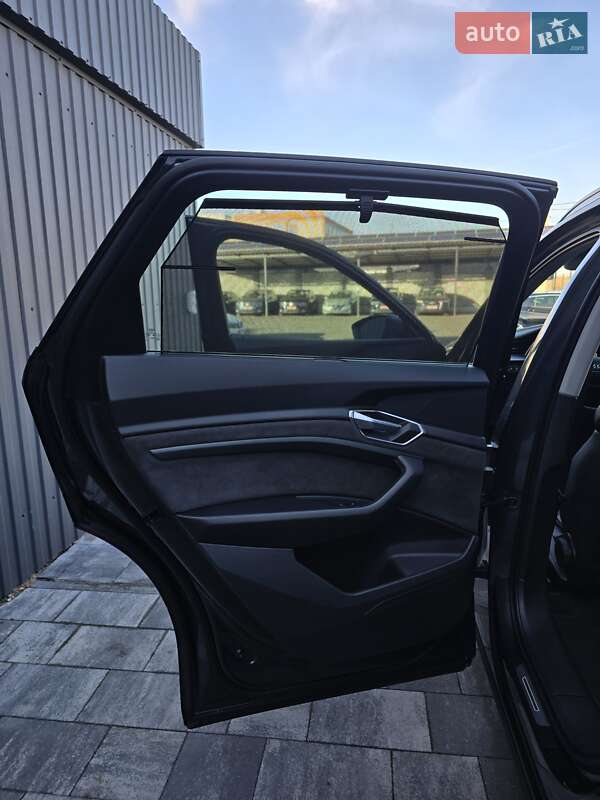 Позашляховик / Кросовер Audi e-tron 2020 в Луцьку