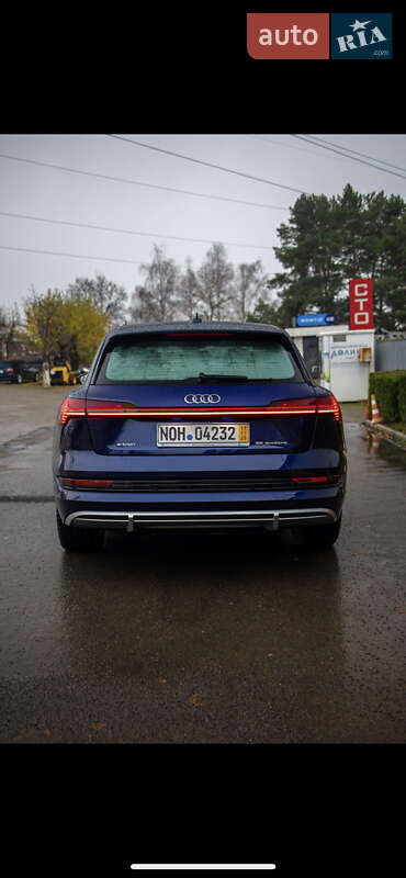 Audi e-tron 2021 Audi e-tron 2021