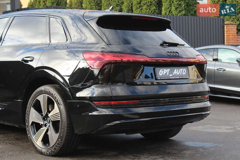 Внедорожник / Кроссовер Audi e-tron 2022 в Киеве фото 9 Внедорожник / Кроссовер Audi e-tron 2022 в Киеве