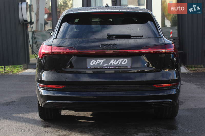 Внедорожник / Кроссовер Audi e-tron 2022 в Киеве фото 11 Внедорожник / Кроссовер Audi e-tron 2022 в Киеве