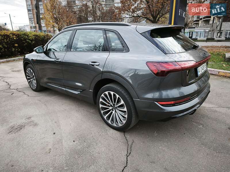 Внедорожник / Кроссовер Audi e-tron 2022 в Житомире