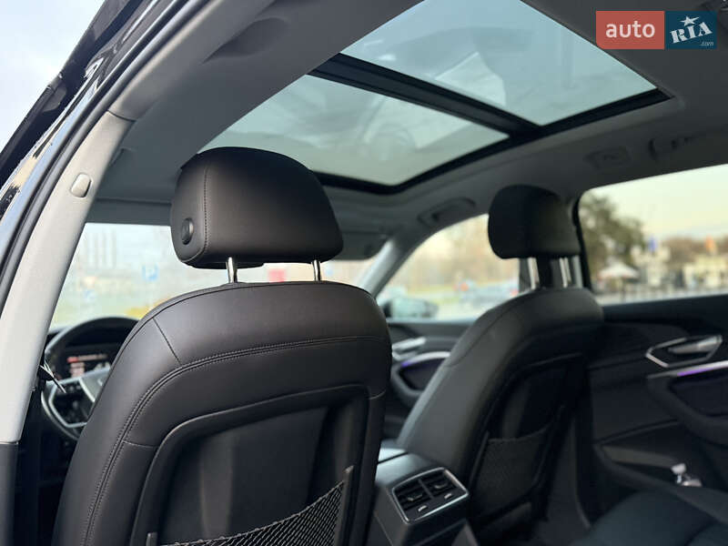Внедорожник / Кроссовер Audi e-tron 2021 в Ровно фото 18 Внедорожник / Кроссовер Audi e-tron 2021 в Ровно