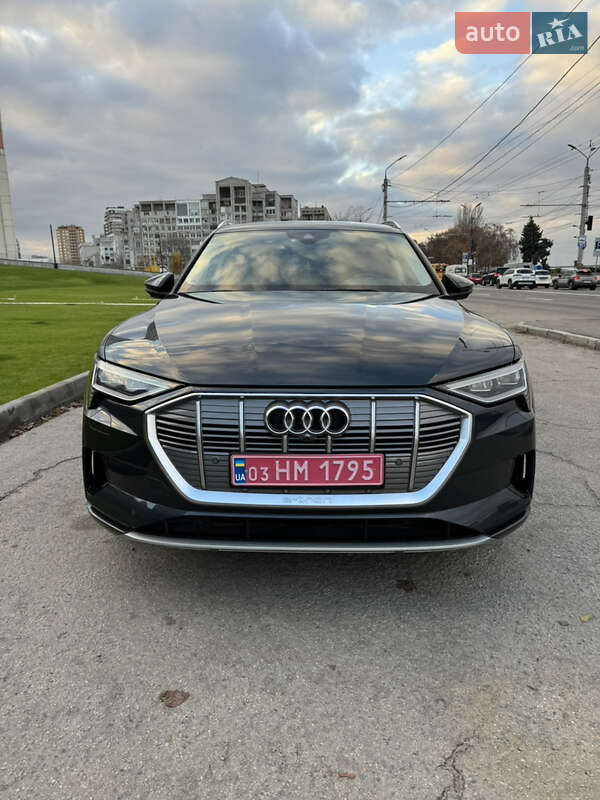 Внедорожник / Кроссовер Audi e-tron 2020 в Днепре