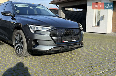 Внедорожник / Кроссовер Audi e-tron 2019 в Ровно