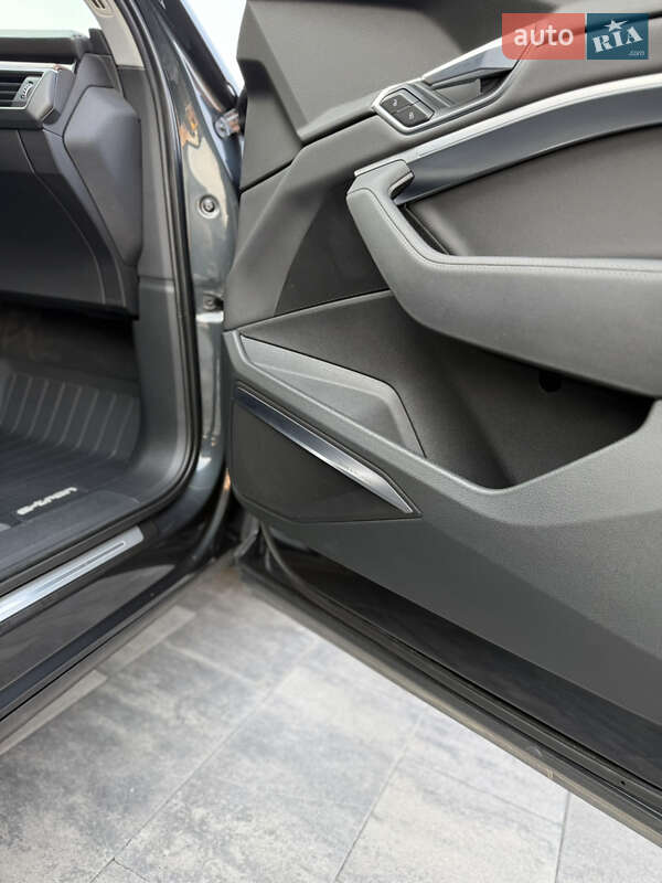 Внедорожник / Кроссовер Audi e-tron 2019 в Ровно фото 25 Внедорожник / Кроссовер Audi e-tron 2019 в Ровно