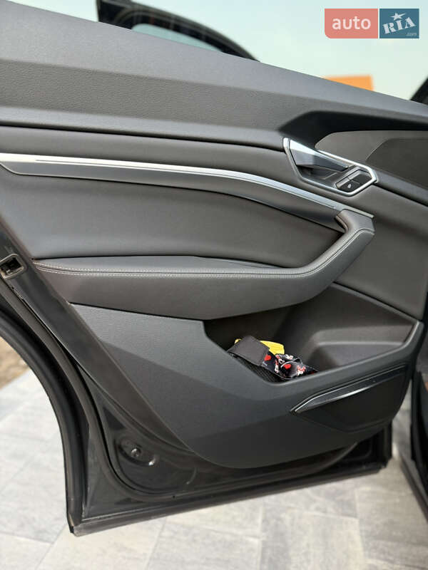 Внедорожник / Кроссовер Audi e-tron 2019 в Ровно фото 31 Внедорожник / Кроссовер Audi e-tron 2019 в Ровно