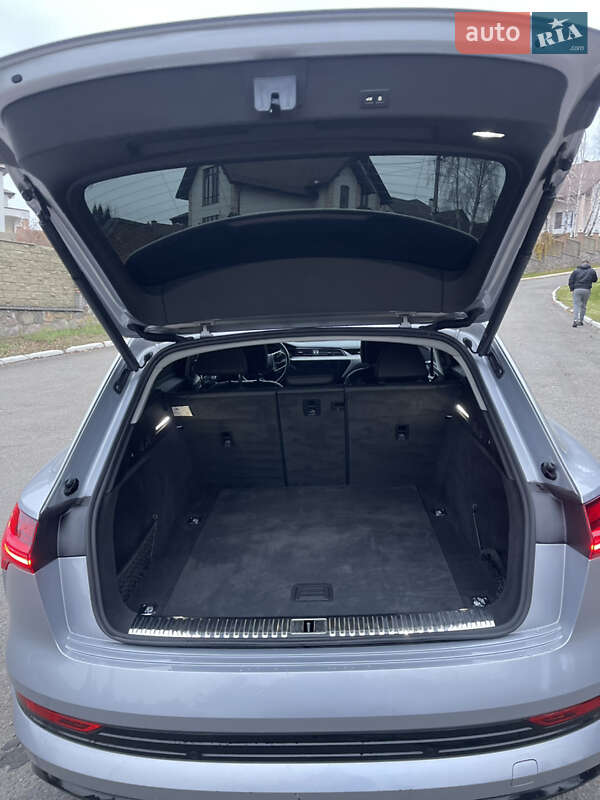 Внедорожник / Кроссовер Audi e-tron 2022 в Василькове