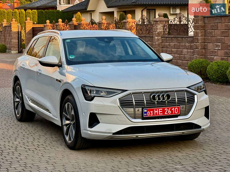 Внедорожник / Кроссовер Audi e-tron 2020 в Ровно фото 7 Внедорожник / Кроссовер Audi e-tron 2020 в Ровно