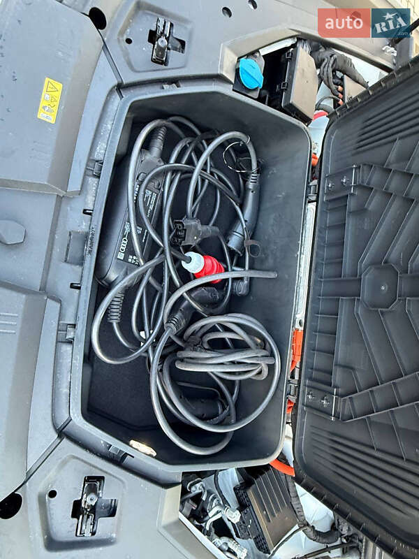 Внедорожник / Кроссовер Audi e-tron 2020 в Ровно фото 109 Внедорожник / Кроссовер Audi e-tron 2020 в Ровно