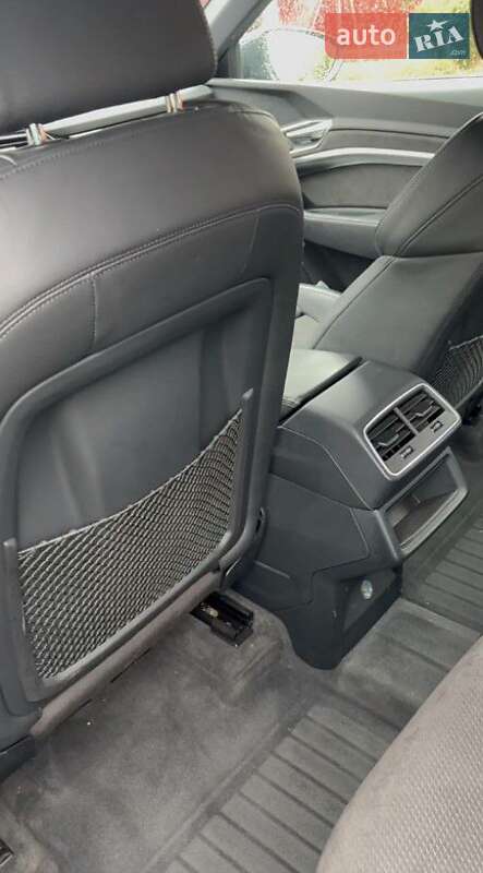 Позашляховик / Кросовер Audi e-tron 2019 в Шептицькому фото 17 Позашляховик / Кросовер Audi e-tron 2019 в Шептицькому