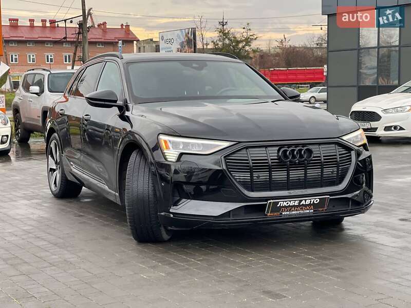 Позашляховик / Кросовер Audi e-tron 2021 в Львові