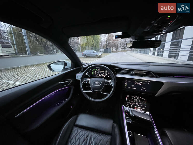 Позашляховик / Кросовер Audi e-tron 2019 в Рівному