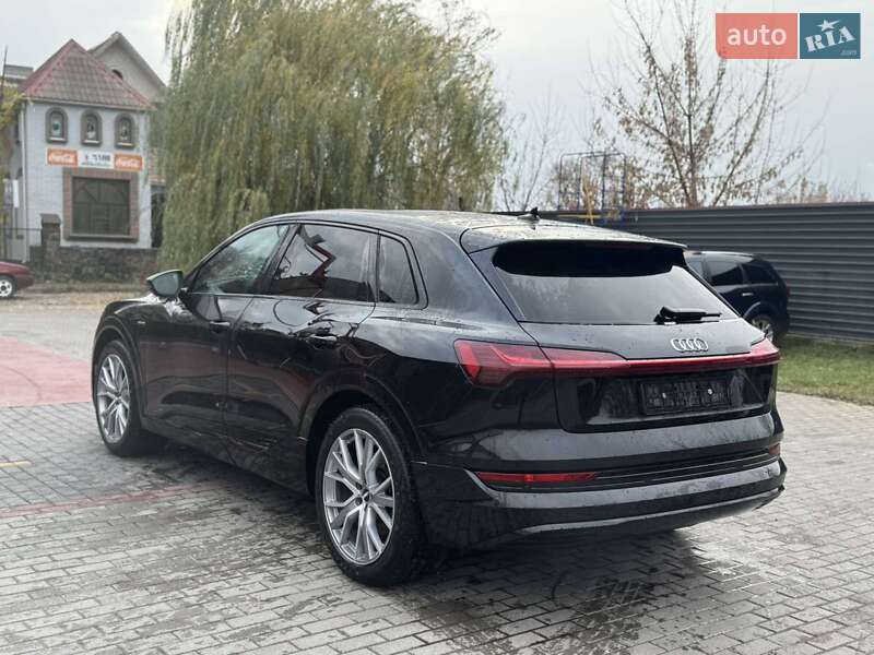 Внедорожник / Кроссовер Audi e-tron 2019 в Львове