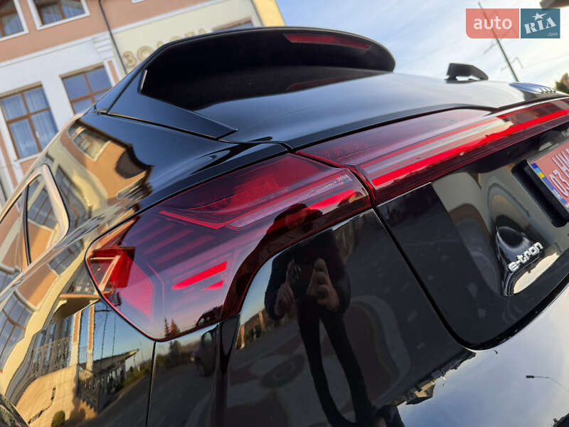 Внедорожник / Кроссовер Audi e-tron 2020 в Дрогобыче фото 47 Внедорожник / Кроссовер Audi e-tron 2020 в Дрогобыче