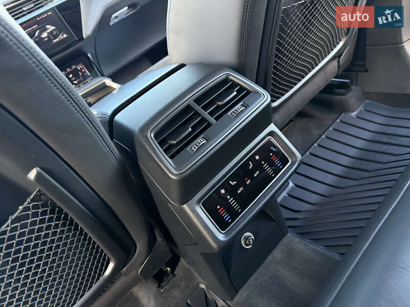 Внедорожник / Кроссовер Audi e-tron 2020 в Дрогобыче фото 84 Внедорожник / Кроссовер Audi e-tron 2020 в Дрогобыче