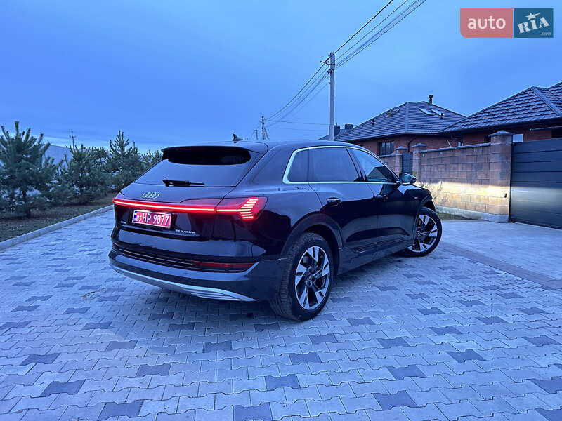 Позашляховик / Кросовер Audi e-tron 2022 в Рівному фото 12 Позашляховик / Кросовер Audi e-tron 2022 в Рівному