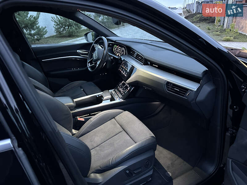 Позашляховик / Кросовер Audi e-tron 2022 в Рівному фото 20 Позашляховик / Кросовер Audi e-tron 2022 в Рівному