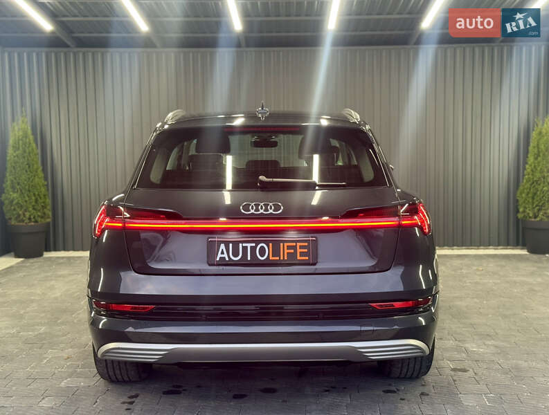 Внедорожник / Кроссовер Audi e-tron 2021 в Мукачево