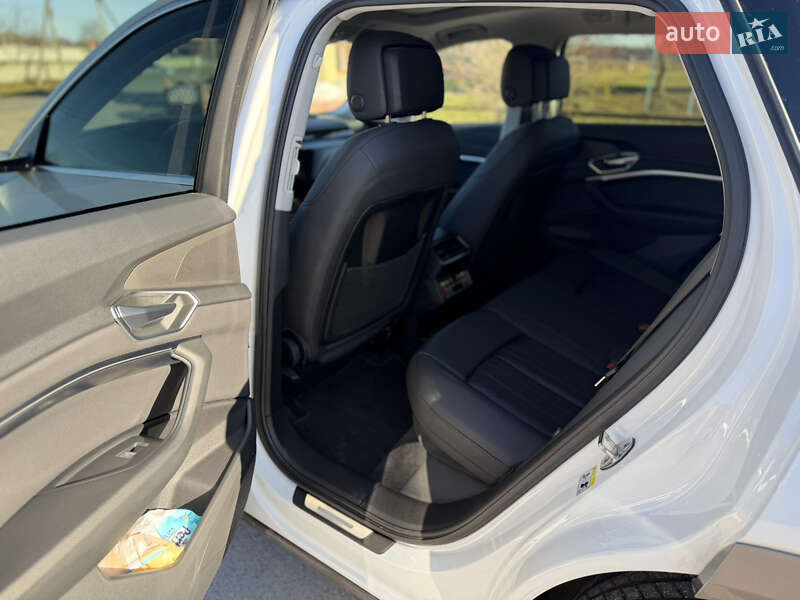 Внедорожник / Кроссовер Audi e-tron 2021 в Львове