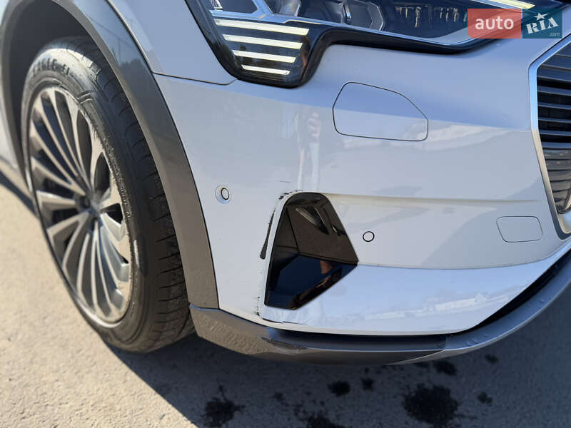 Внедорожник / Кроссовер Audi e-tron 2021 в Львове