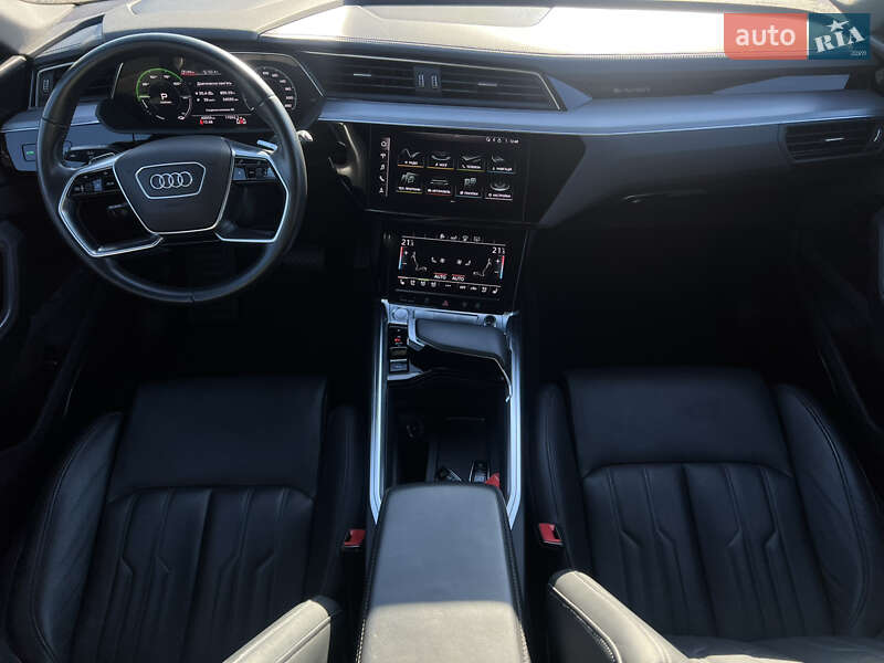 Позашляховик / Кросовер Audi e-tron 2020 в Луцьку