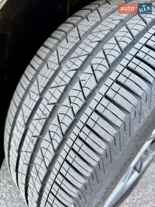 Позашляховик / Кросовер Audi e-tron 2021 в Києві фото 36 Позашляховик / Кросовер Audi e-tron 2021 в Києві