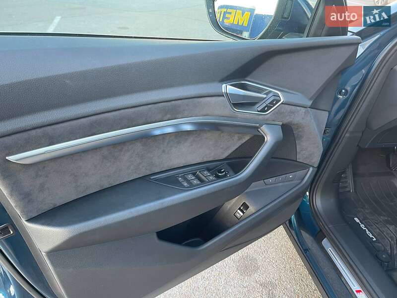 Внедорожник / Кроссовер Audi e-tron 2021 в Львове