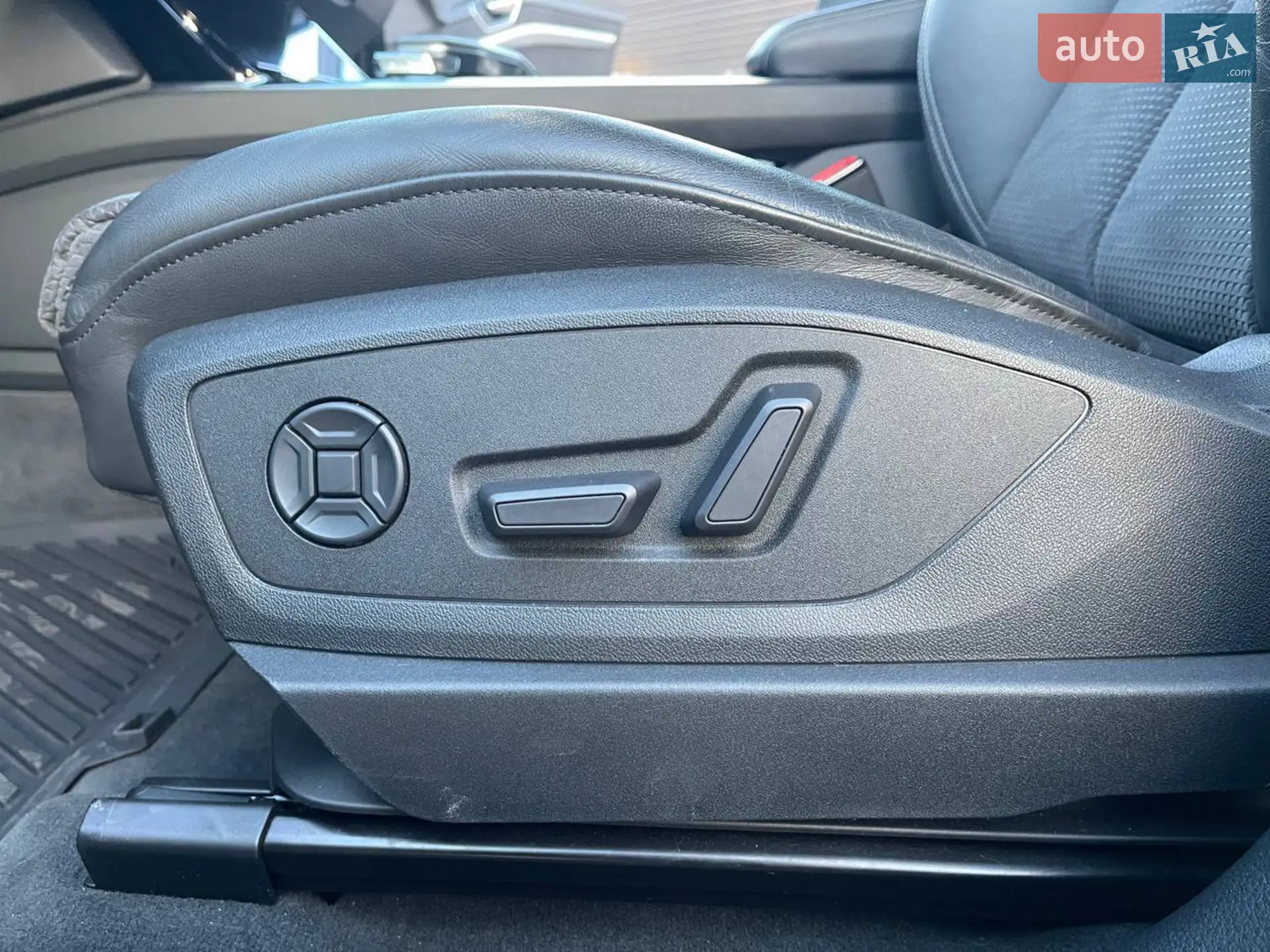 2021 Audi e-tron - мініатюра 16