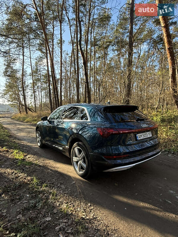 Внедорожник / Кроссовер Audi e-tron 2021 в Житомире