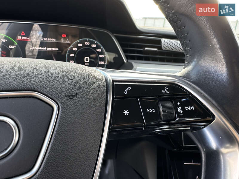 Внедорожник / Кроссовер Audi e-tron 2019 в Ивано-Франковске