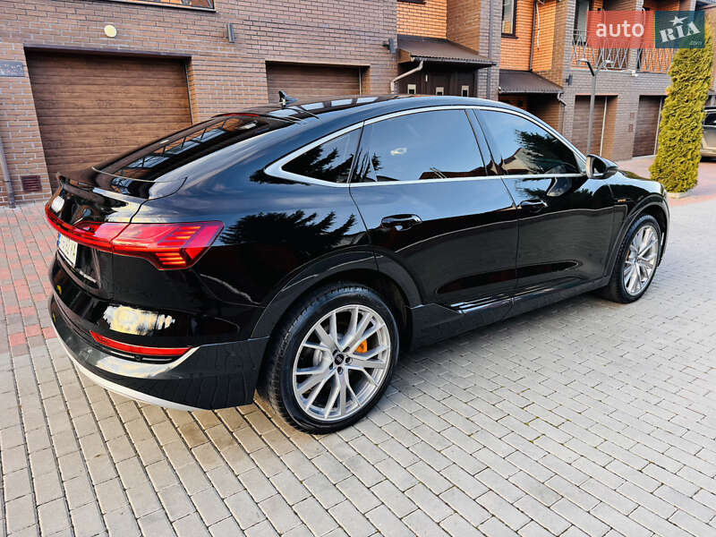 Позашляховик / Кросовер Audi e-tron 2023 в Хмельницькому