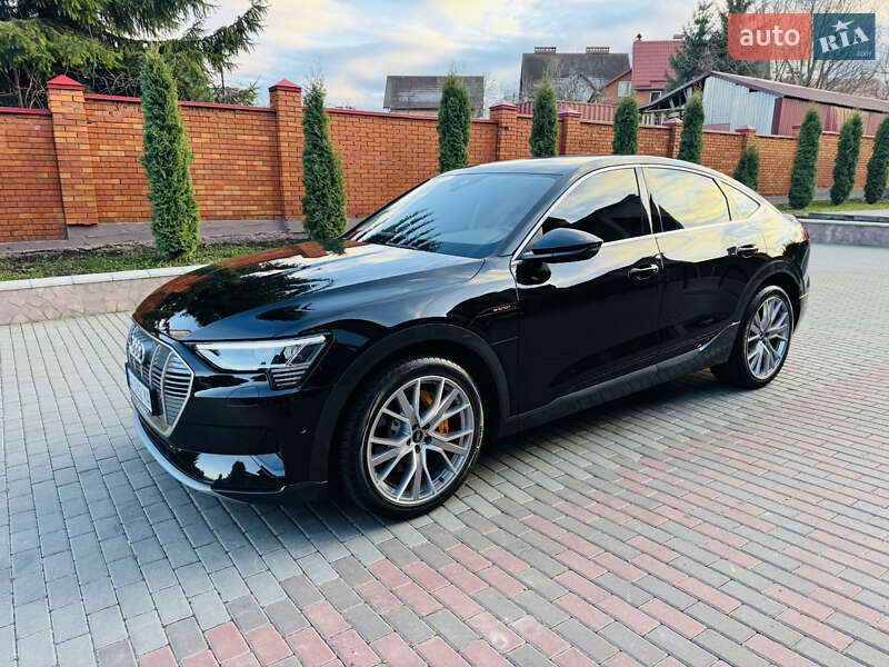 Позашляховик / Кросовер Audi e-tron 2023 в Хмельницькому