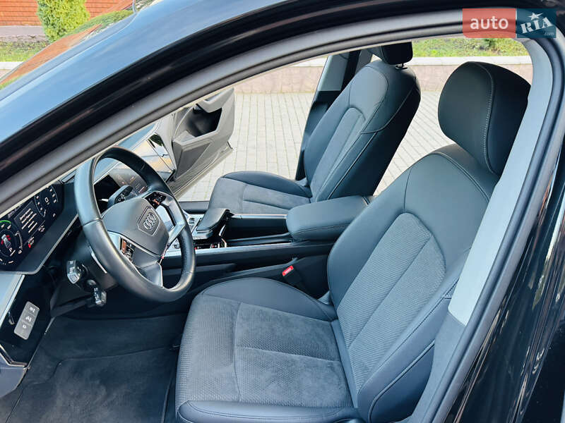 Позашляховик / Кросовер Audi e-tron 2023 в Хмельницькому