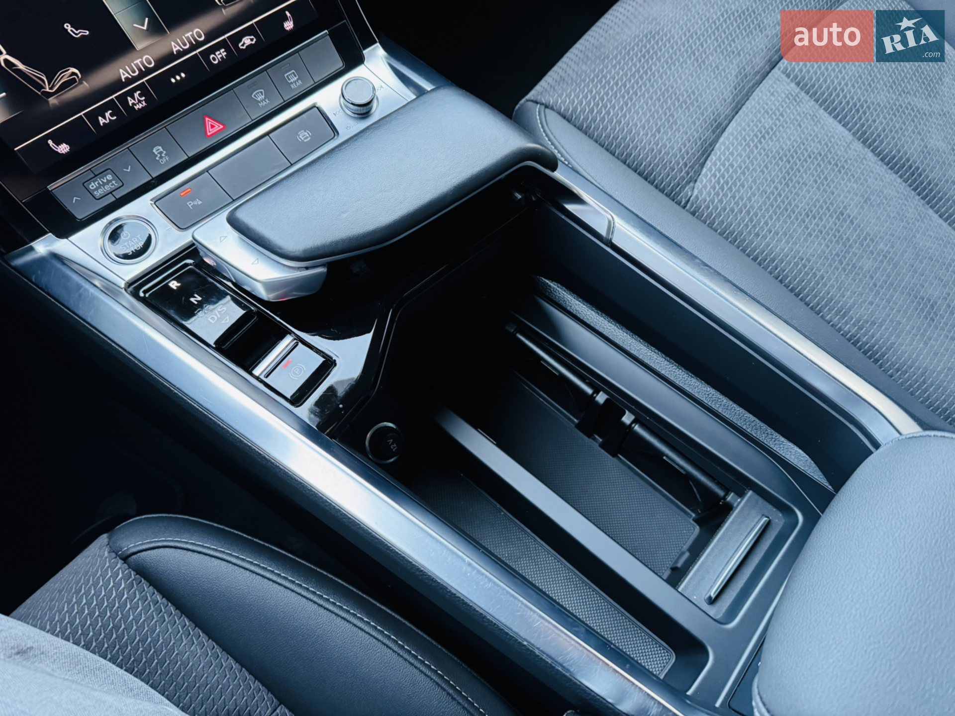 2022 Audi e-tron - мініатюра 37