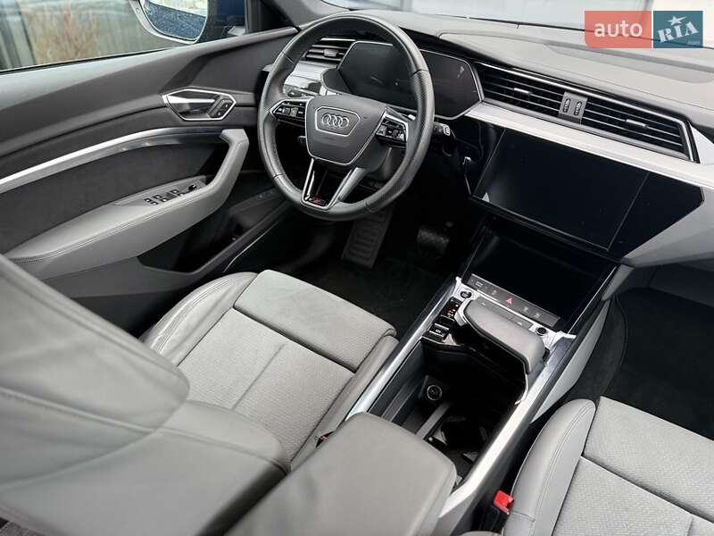 Позашляховик / Кросовер Audi e-tron 2022 в Хмельницькому фото 52 Позашляховик / Кросовер Audi e-tron 2022 в Хмельницькому
